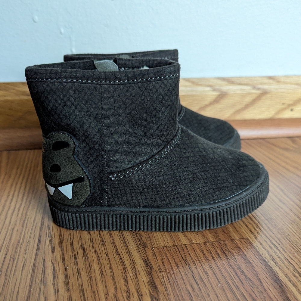 3/$20 NWOB Cat & Jack Crocodile Dinosaur Sherpa Boots Green Size 7c